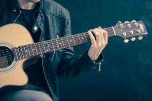 tips bermain gitar