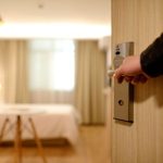 strategi marketing hotel